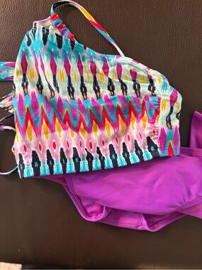 Athleta Fun Vibrant Multicolor Pattern Bikini Top with Magenta Bottom. XL.